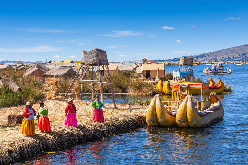 Озеро Титикака в Перу, женщины в Перу