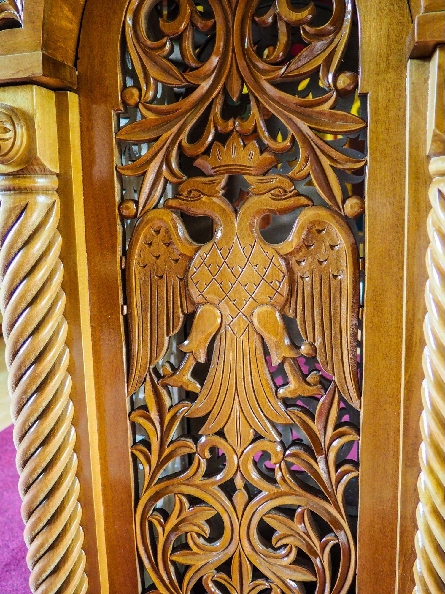 wooden details