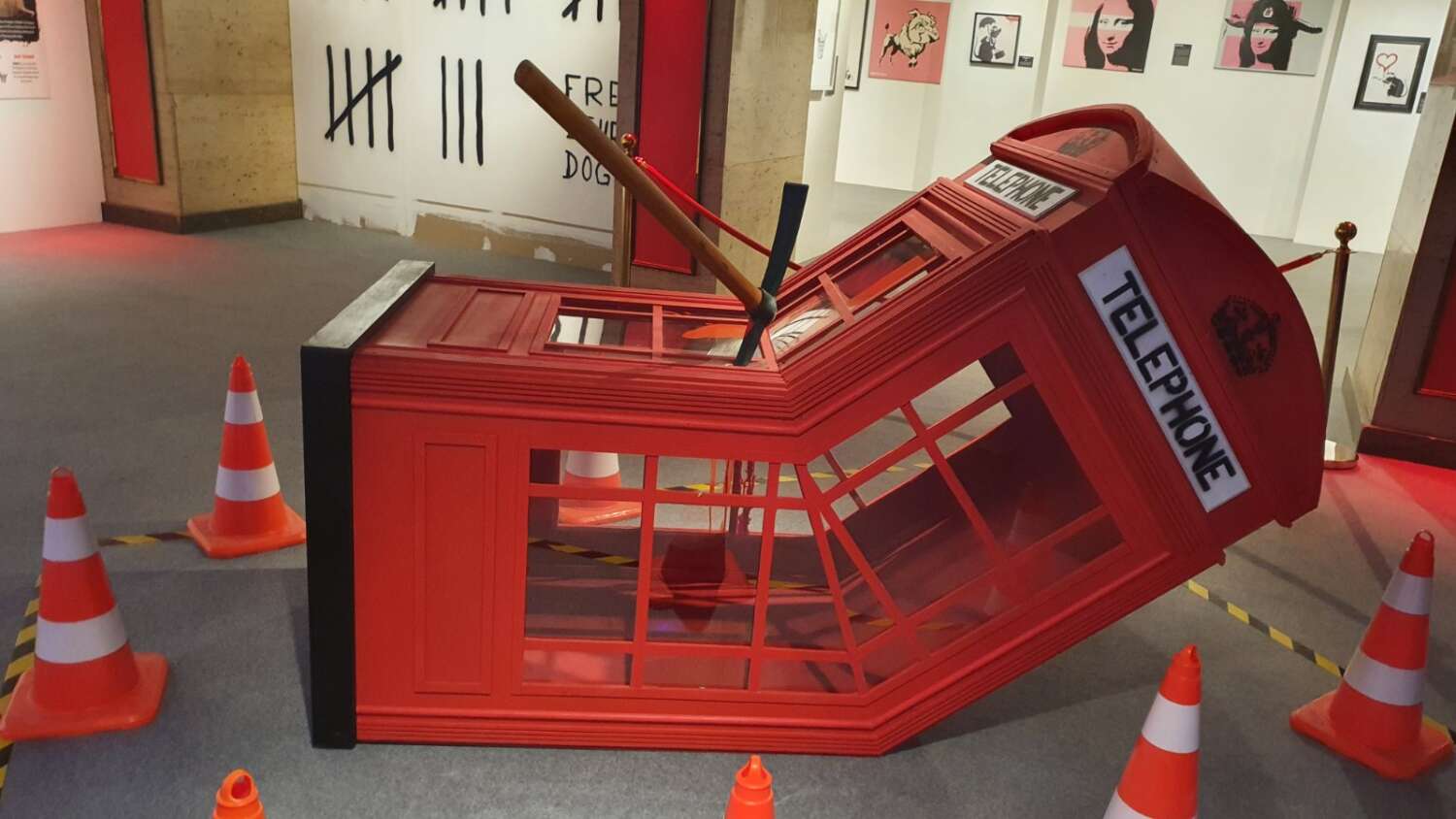 München veranstaltete die Ausstellung von Werken von Banksy