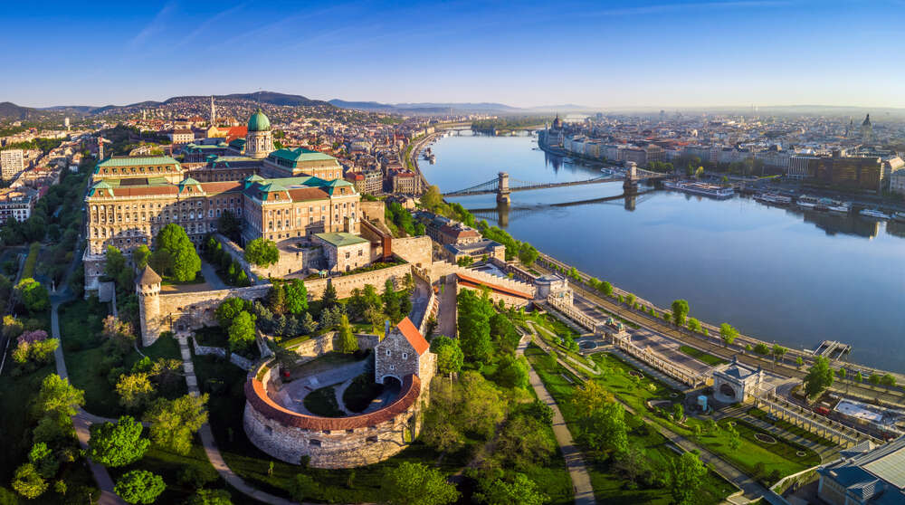 To Budapest on your own: how to get there, places to see and what to try in the capital of Hungary