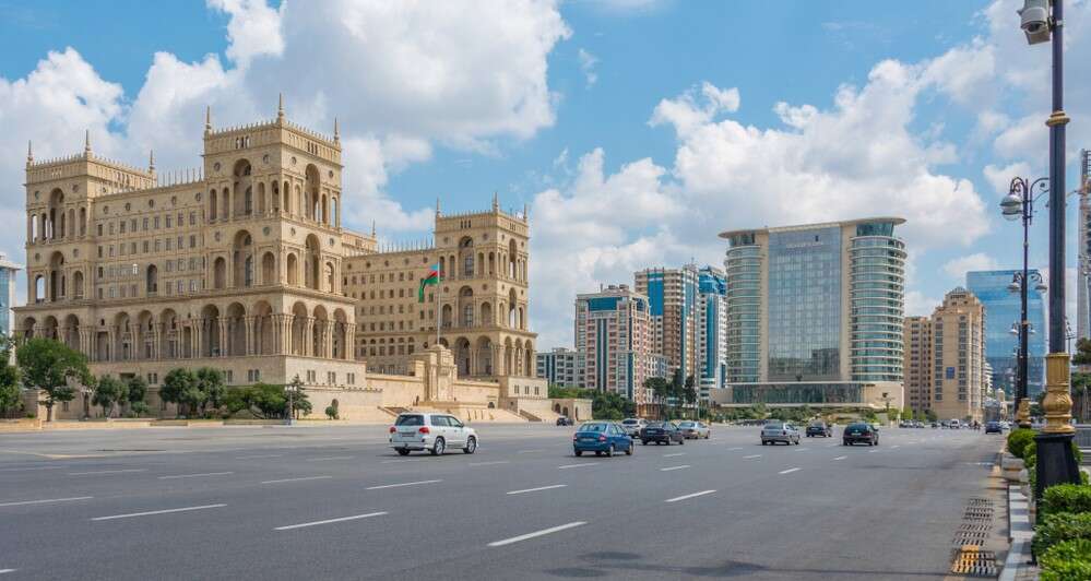 Die Stadt der Winde Was in Baku zu sehen ist Travellizy