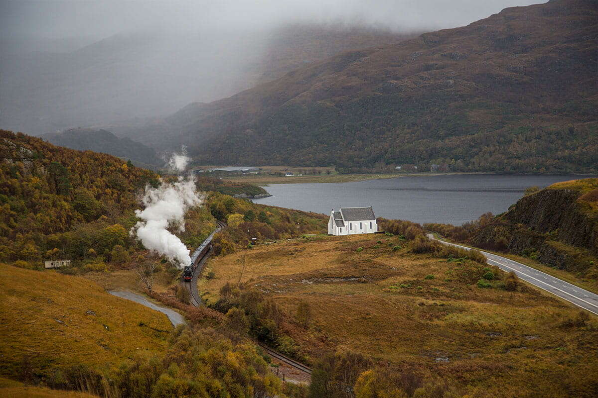 Поезд в Шотландии, путешествие по Шотландии на поезде