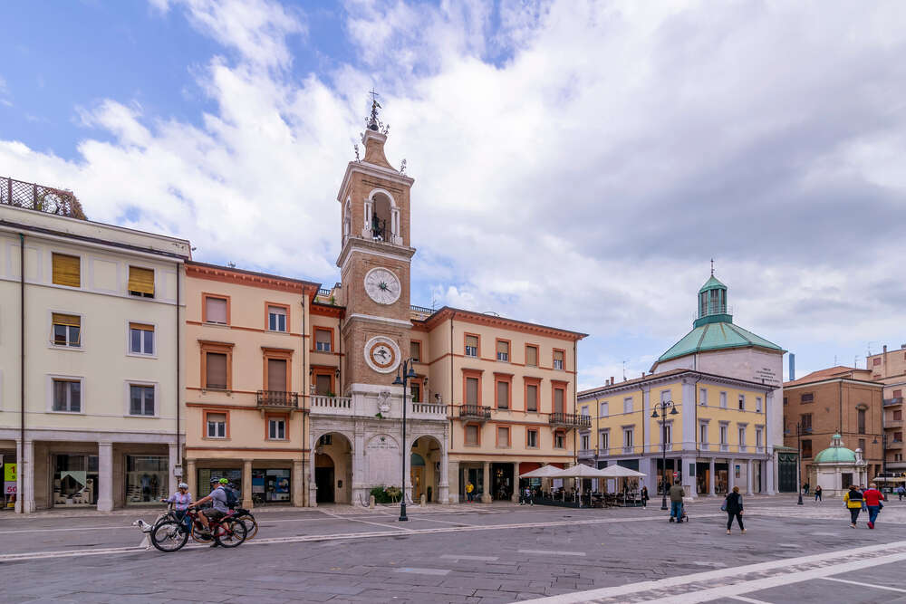 The central Piazza Tre Martiri square
