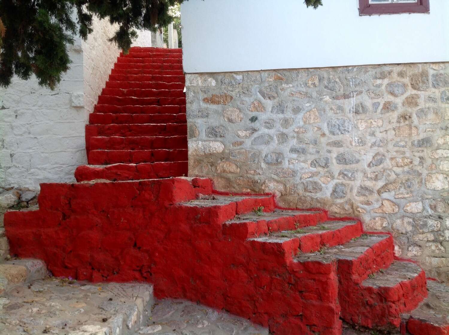 red steps