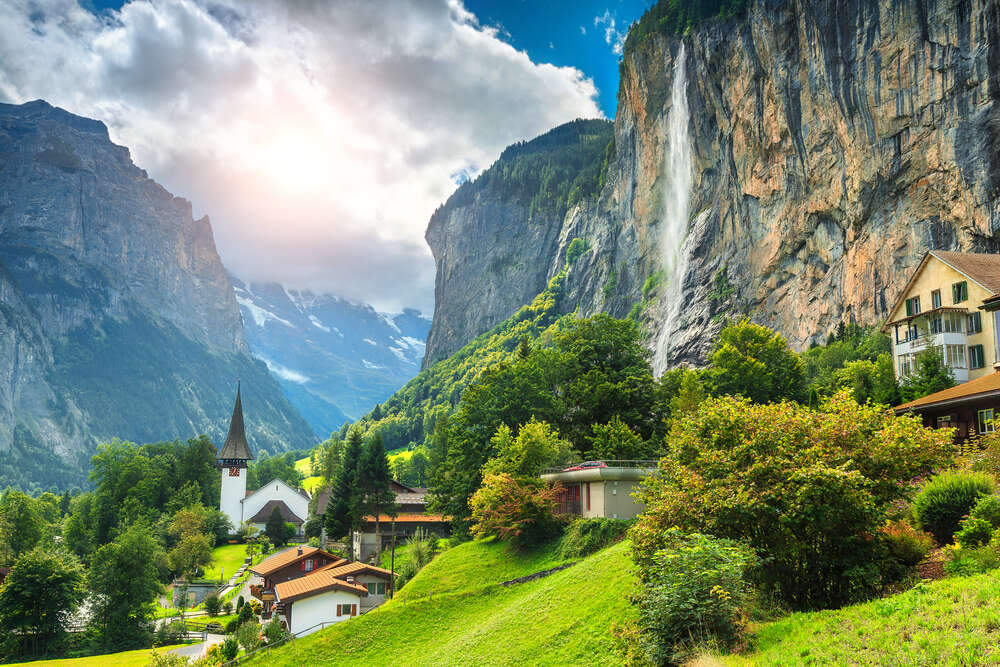 Водопад Лаутербруннен в Швейцарии 