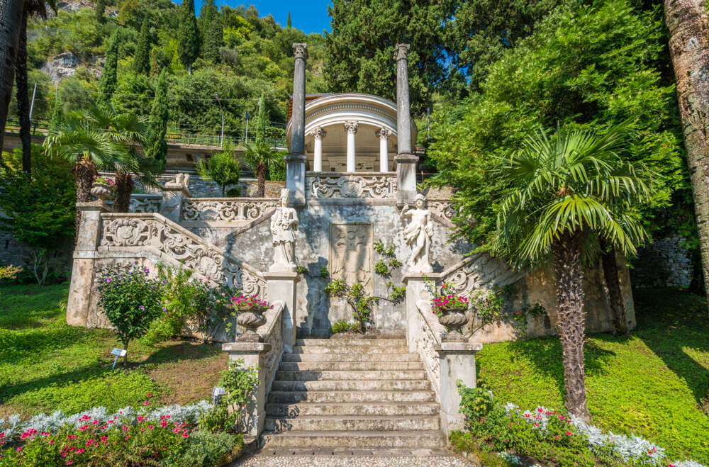 Villa Monastero garden