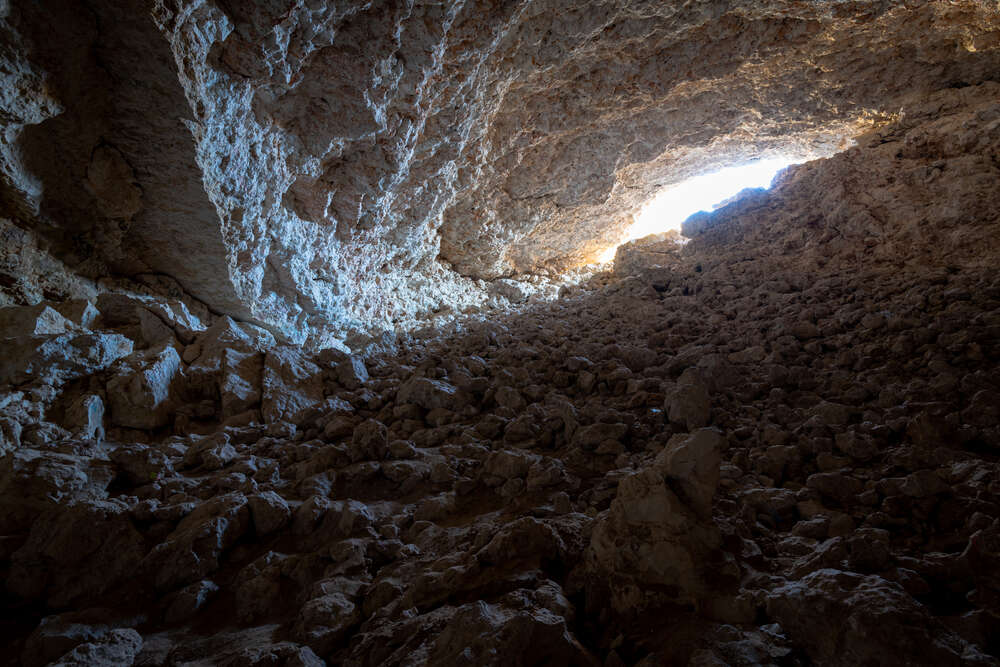 dahl al misfir cave