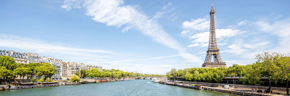 French cuisine with a view of the Eiffel Tower