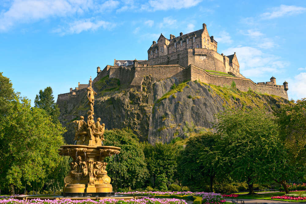 Edinburgh palace view