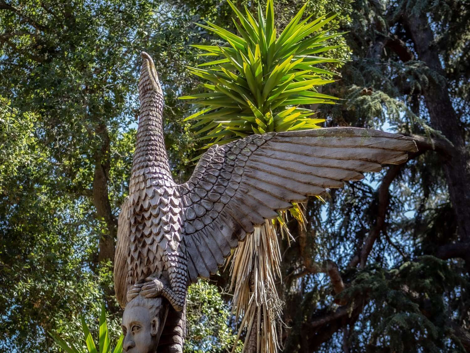 eagle-statue