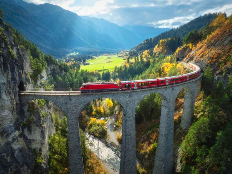 Switzerland Beyond the Stereotypes: Mountains, Trains, Lakes and Cities That Make You Fall in Love