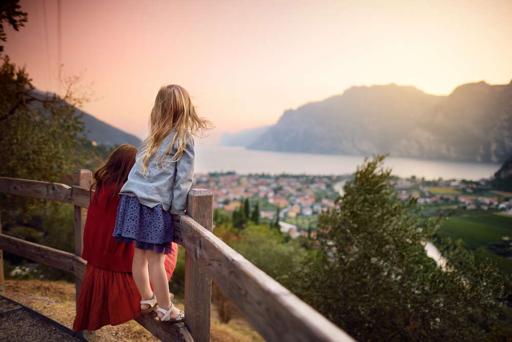 travelling girl