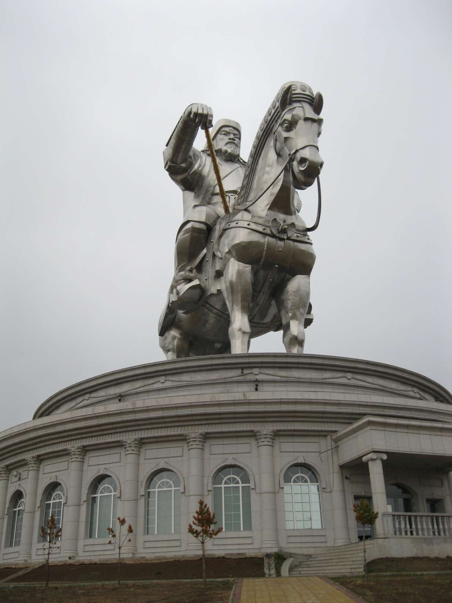 horse monument